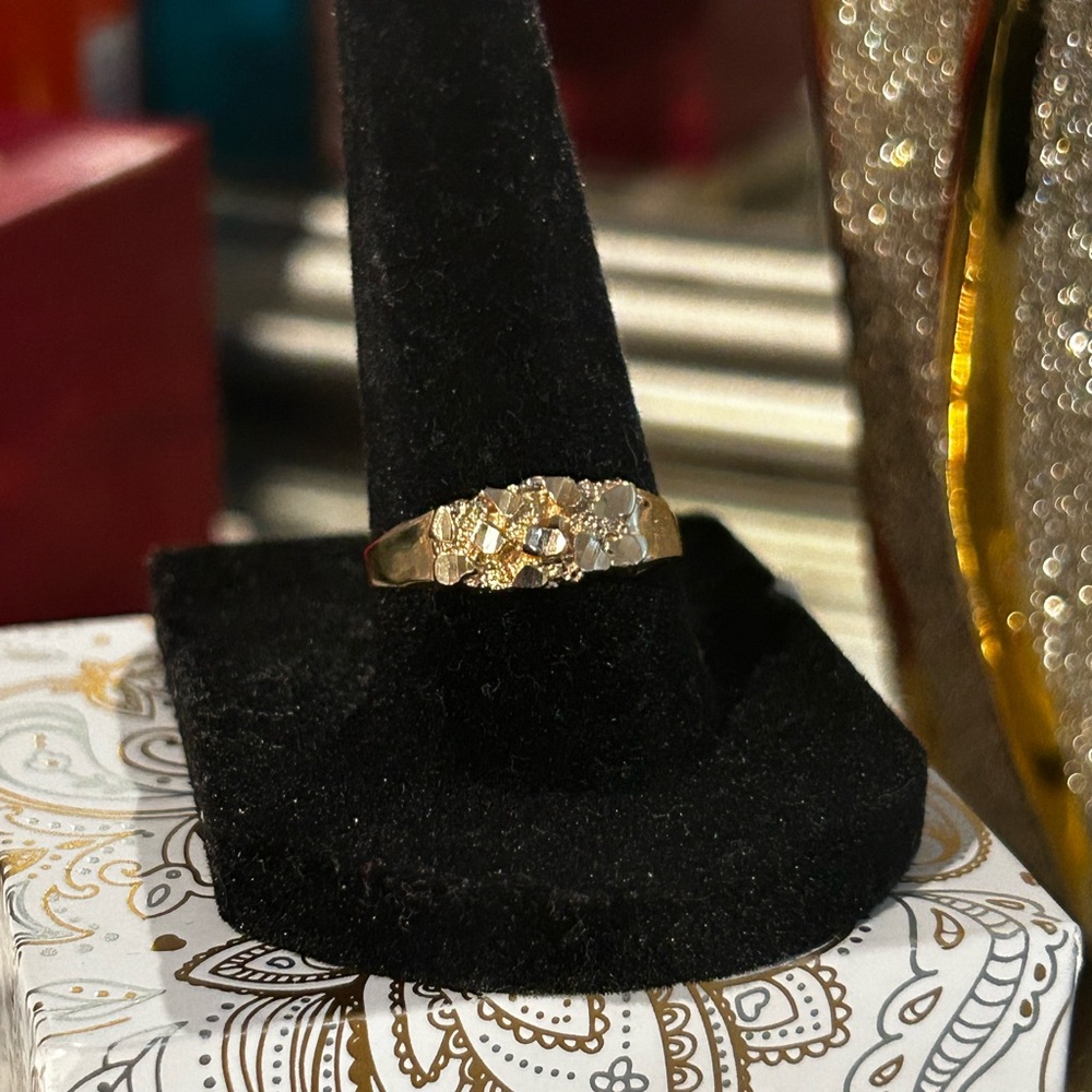 10k solid gold nugget band ring